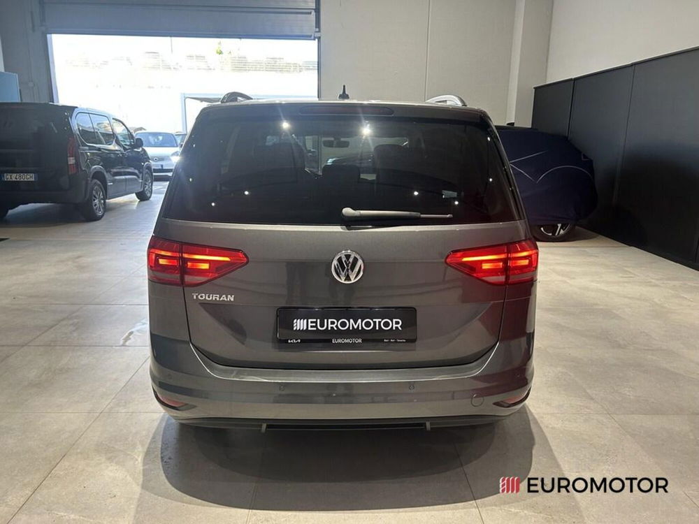 Volkswagen Touran usata a Bari (6)