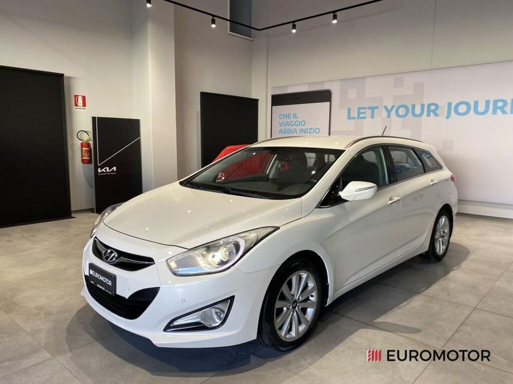 Hyundai i40 Station Wagon usata a Bari