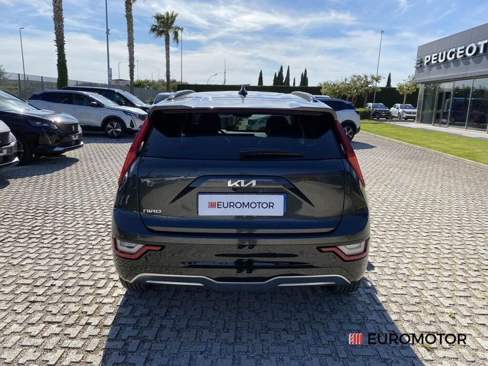 Kia Niro nuova a Bari (6)