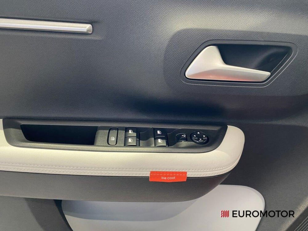 Citroen C3 nuova a Bari (15)