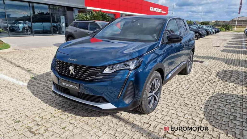 Peugeot 3008 1.2 hybrid Allure 136cv e-dcs6 nuova a Modugno