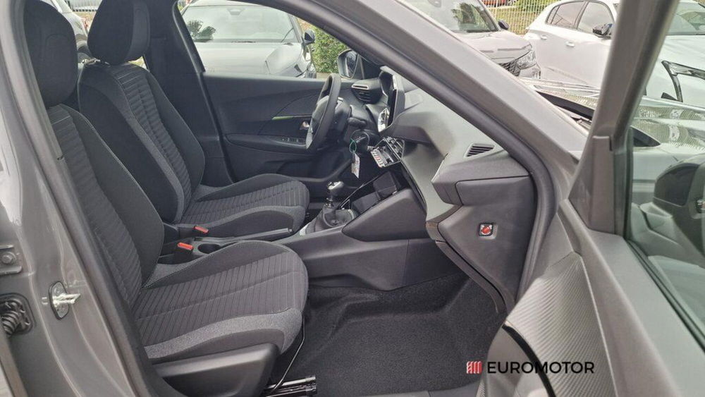 Peugeot 2008 nuova a Bari (13)