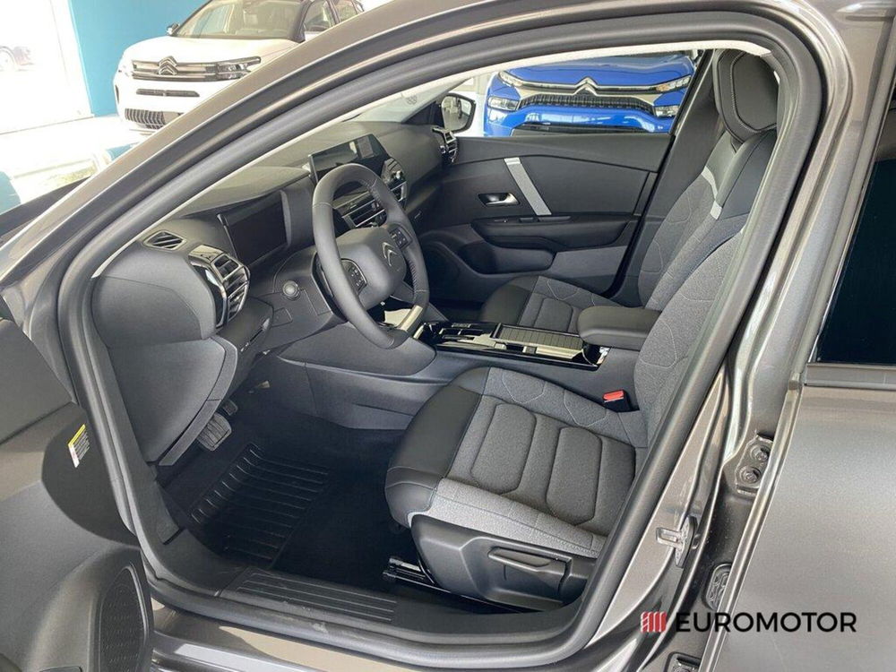 Citroen C4 X nuova a Bari (9)