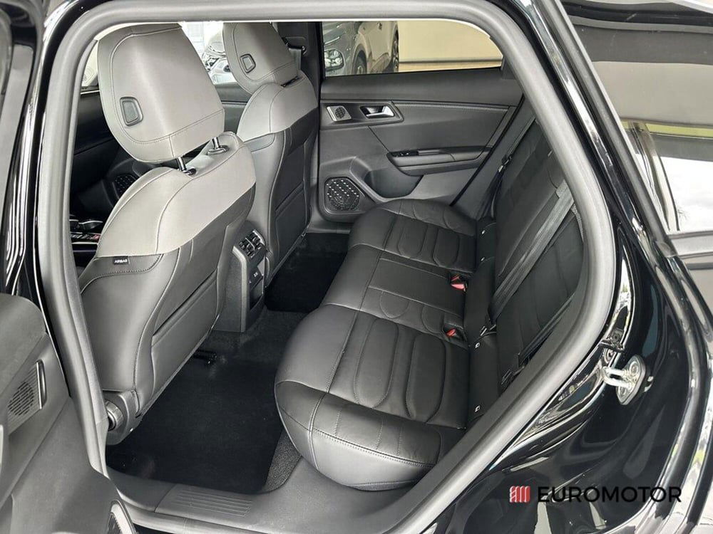 Citroen C5 X nuova a Bari (10)