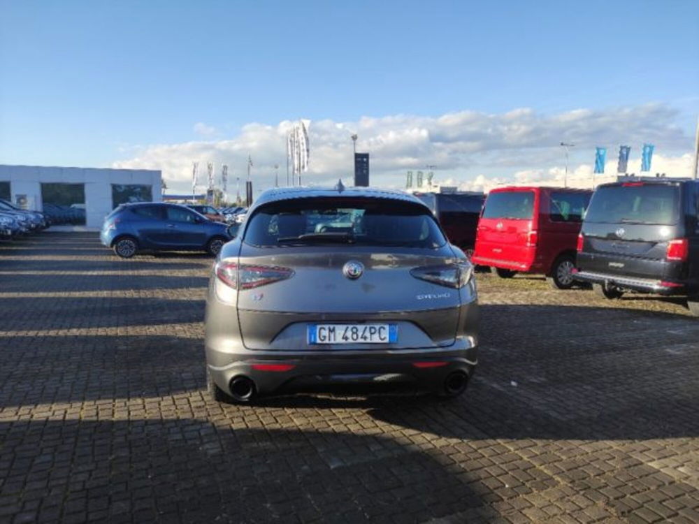 Alfa Romeo Stelvio usata a Frosinone (5)