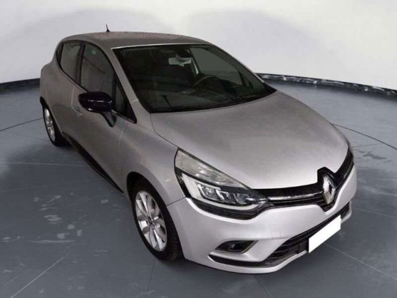 Renault Clio TCe 12V 90 CV GPL 5 porte Moschino Zen del 2019 usata a Empoli