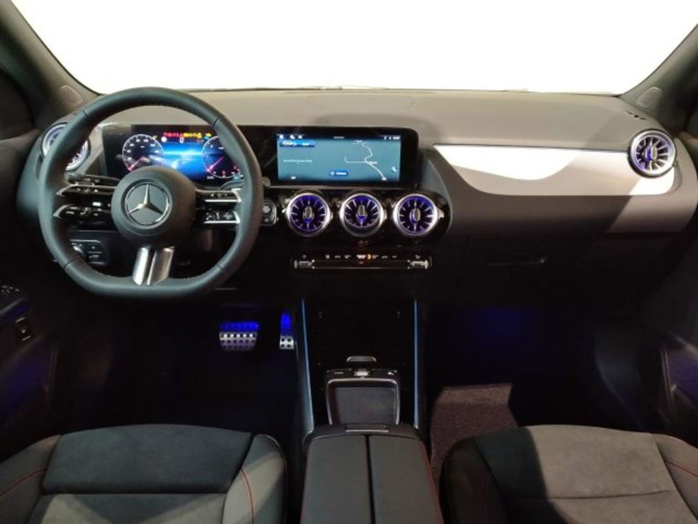 Mercedes-Benz GLA SUV nuova a Bologna (14)