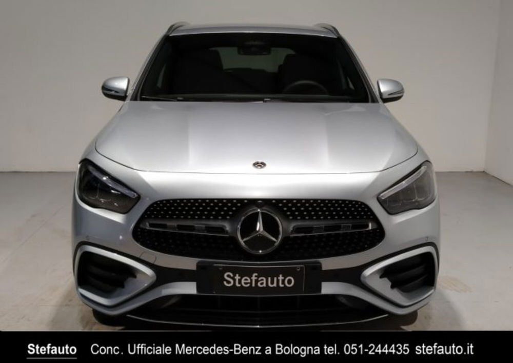 Mercedes-Benz GLA SUV nuova a Bologna (2)