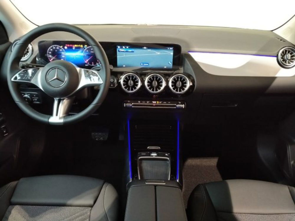 Mercedes-Benz GLA SUV nuova a Bologna (14)