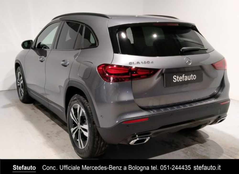 Mercedes-Benz GLA SUV nuova a Bologna (5)