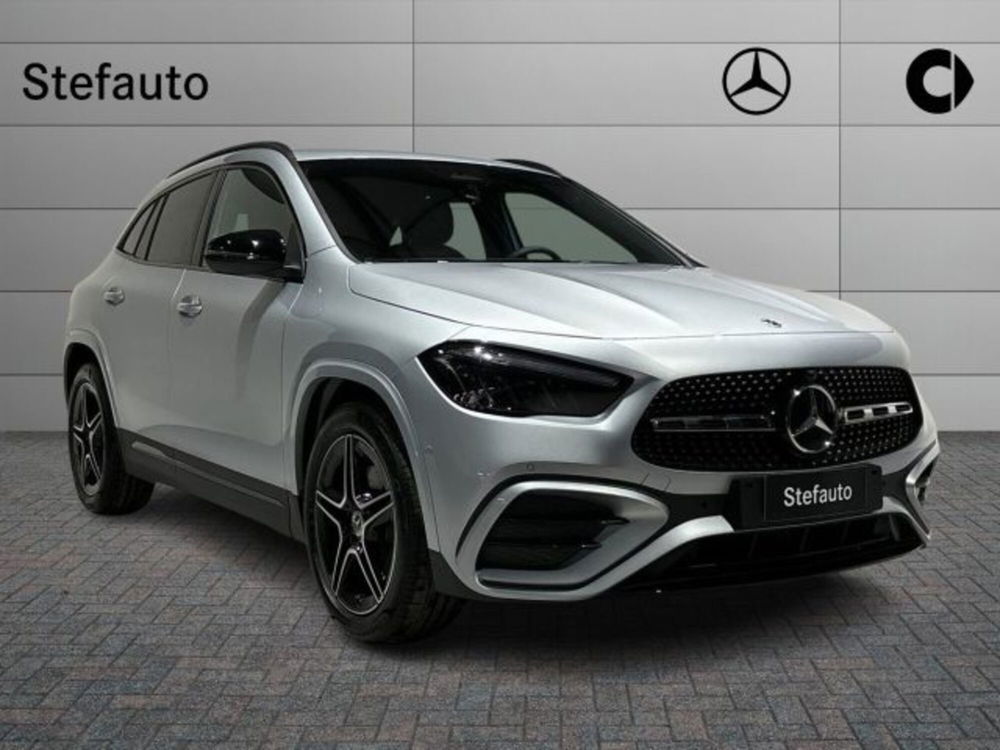 Mercedes-Benz GLA SUV nuova a Bologna