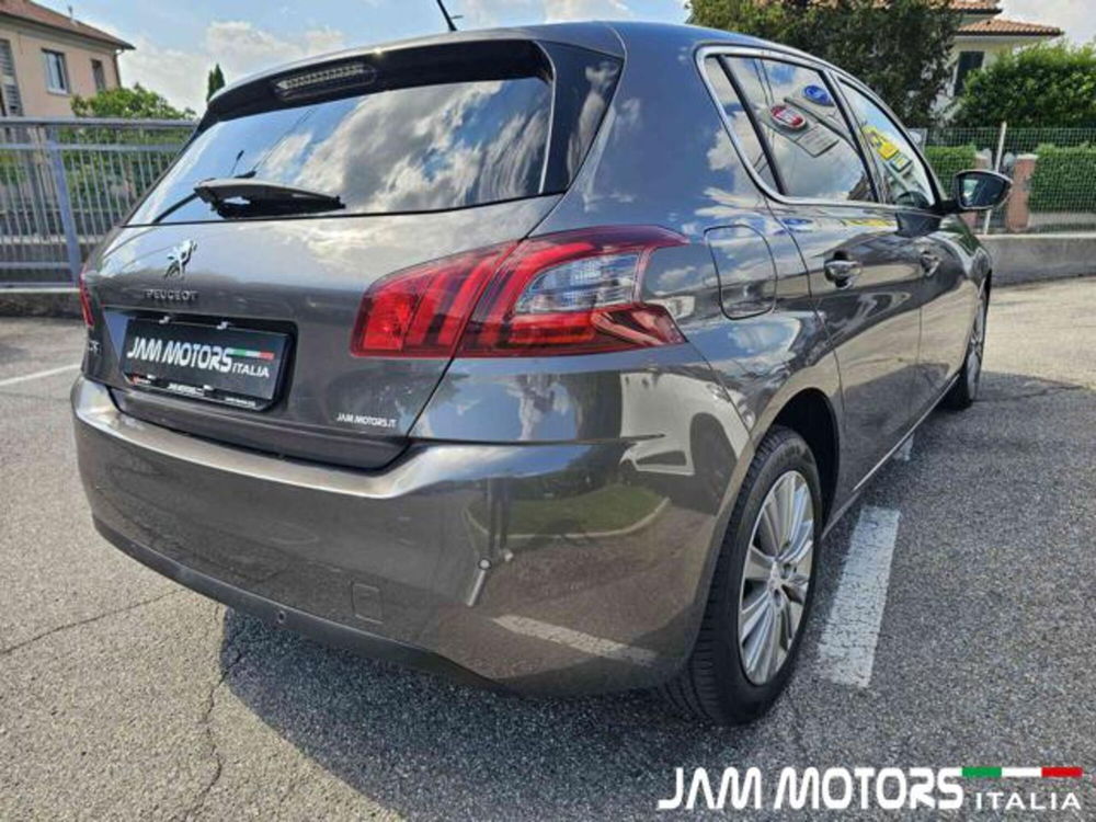 Peugeot 308 usata a Como (3)