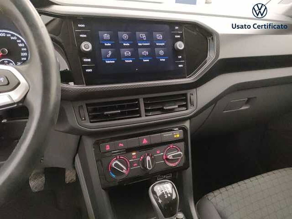 Volkswagen T-Cross usata a Varese (13)