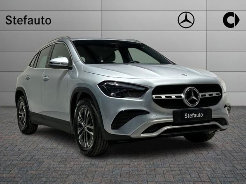 Mercedes-Benz GLA SUV 180 d Automatic Premium nuova a Castel Maggiore