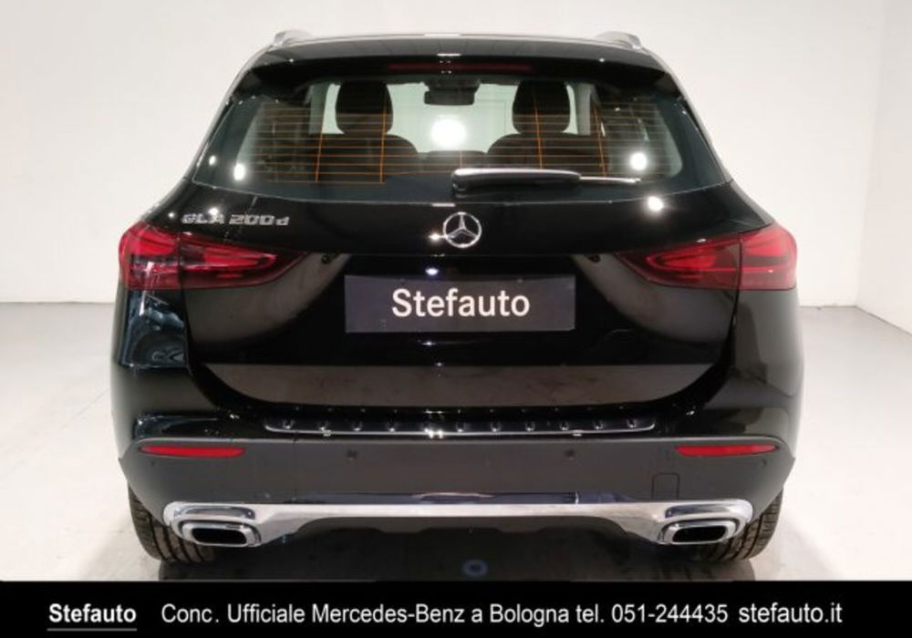 Mercedes-Benz GLA SUV nuova a Bologna (6)