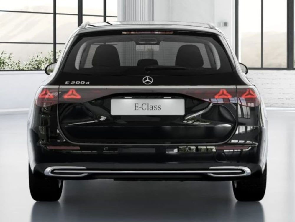 Mercedes-Benz Classe C Station Wagon nuova a Bologna (4)