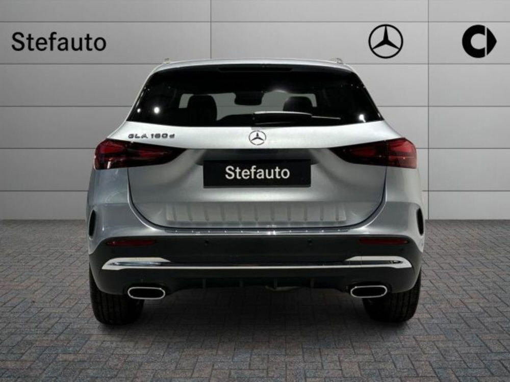 Mercedes-Benz GLA SUV nuova a Bologna (6)