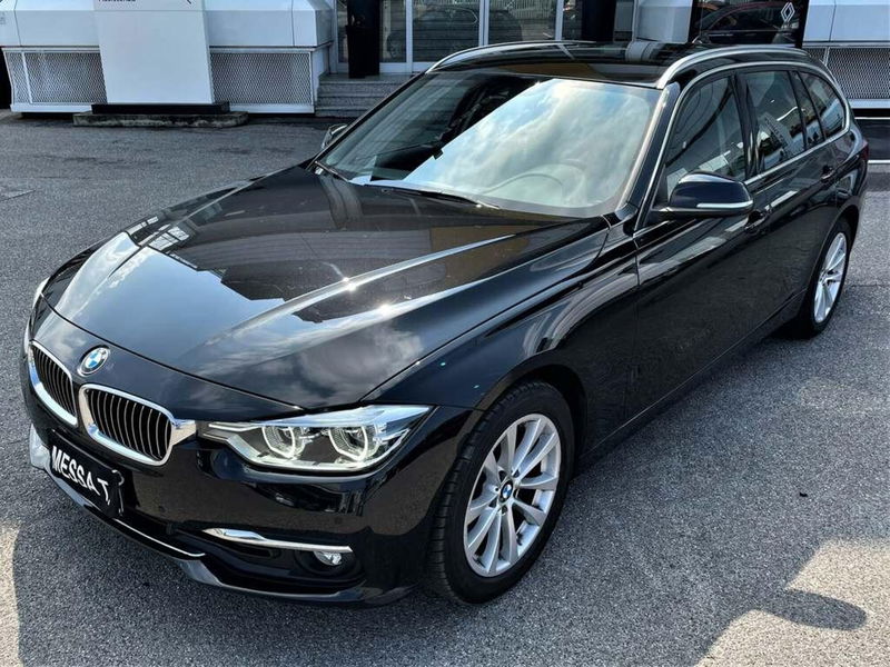 BMW Serie 3 Touring 320d  Luxury  del 2019 usata a Monza