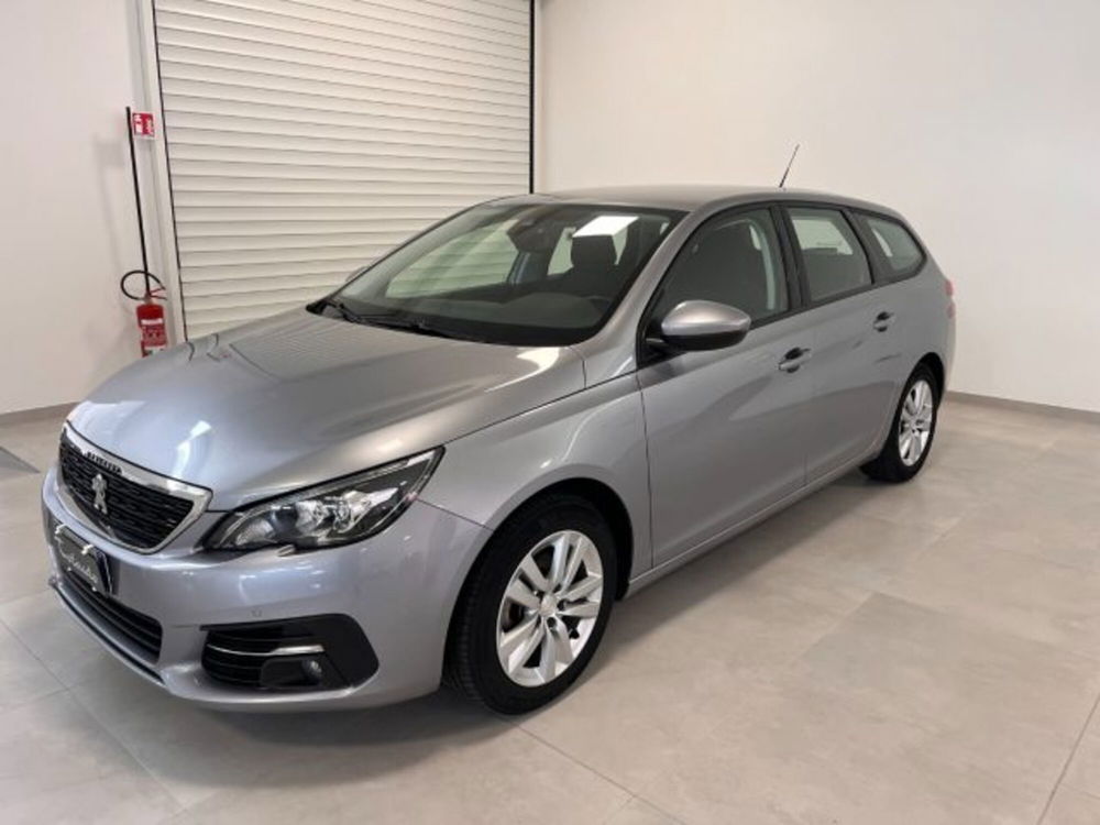 Peugeot 308 SW usata a Oristano (3)