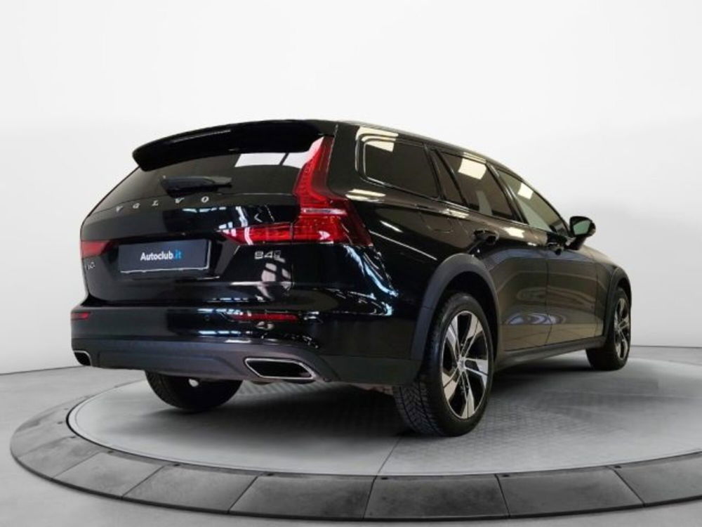 Volvo V60 Cross Country usata a Modena (2)