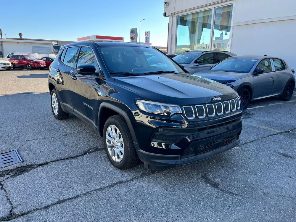 Jeep Compass nuova a Milano (3)