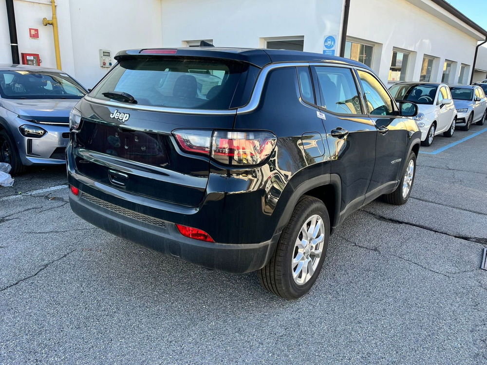 Jeep Compass nuova a Milano (6)