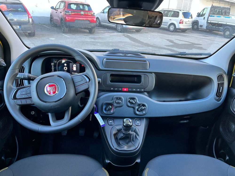 Fiat Panda Cross nuova a Milano (17)