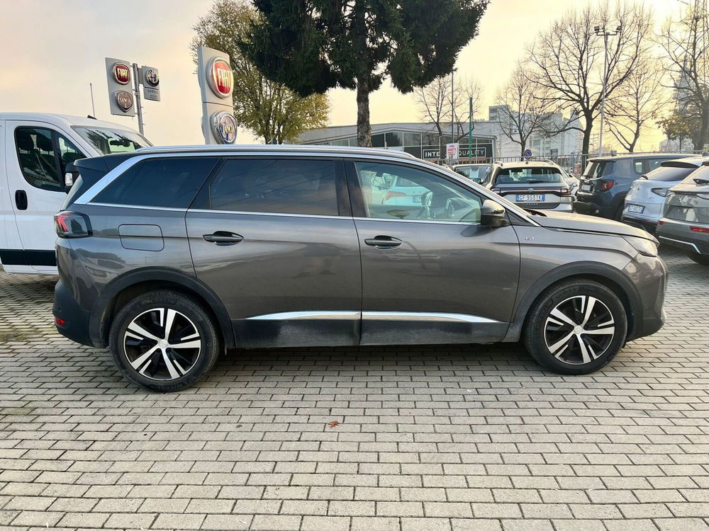 Peugeot 5008 usata a Milano (5)