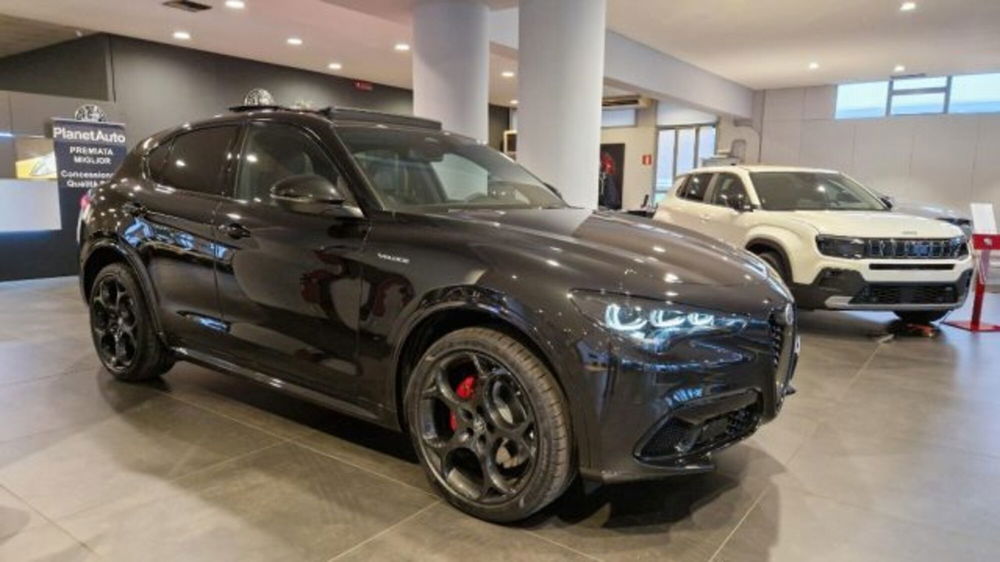 Alfa Romeo Stelvio nuova a Modena (2)