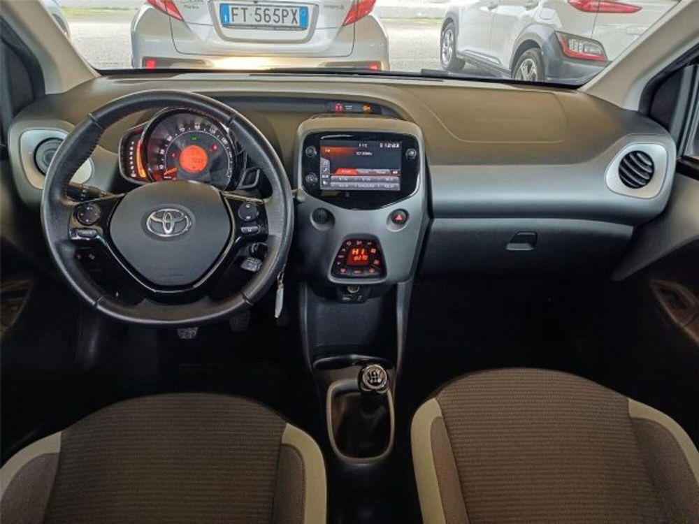 Toyota Aygo usata a Bari (13)