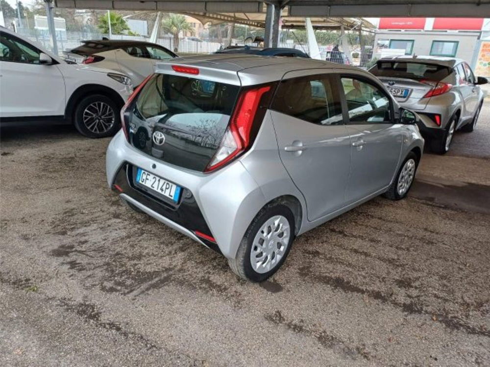 Toyota Aygo usata a Bari (6)