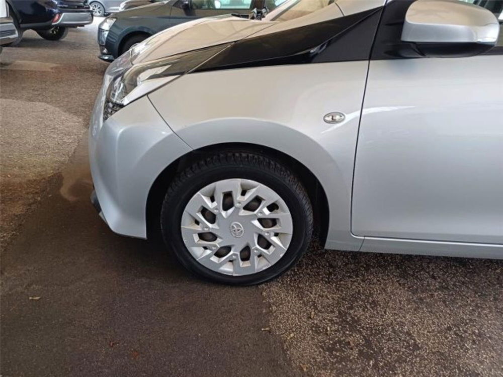 Toyota Aygo usata a Bari (8)