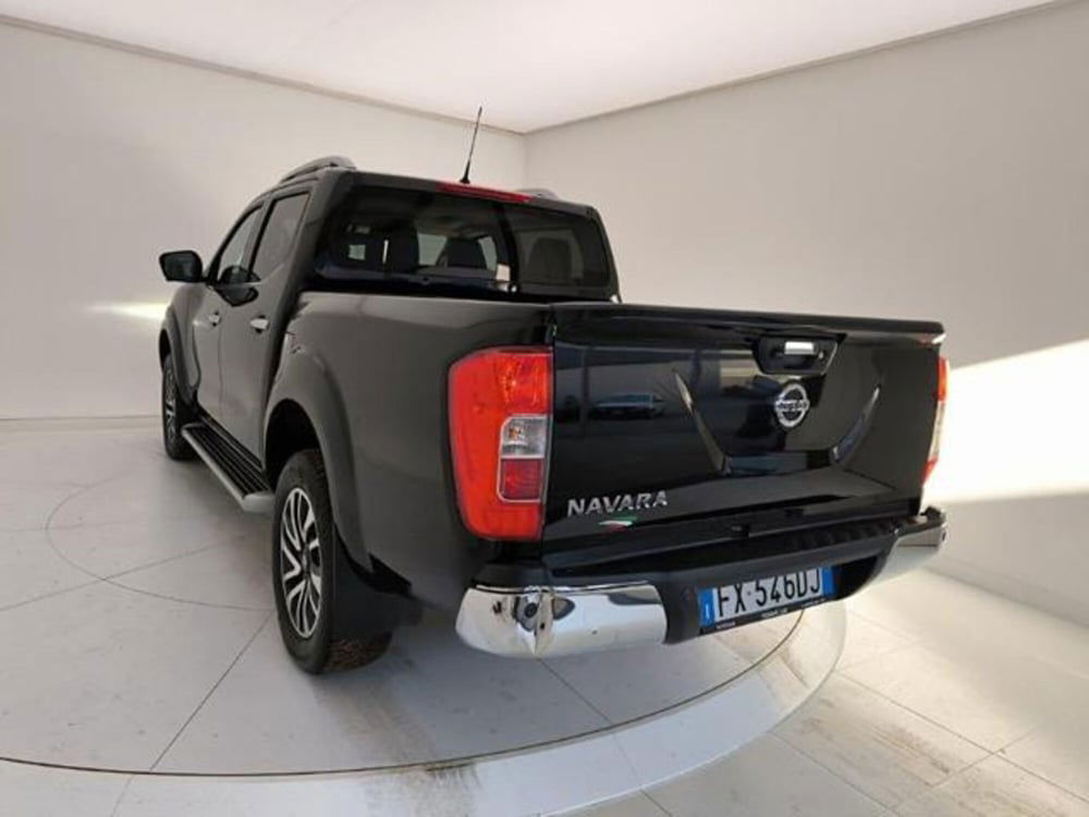 Nissan Navara usata a Pavia (12)