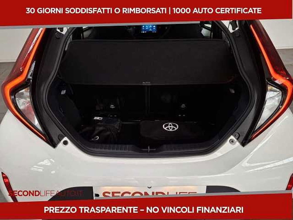 Toyota Aygo X nuova a Chieti (16)