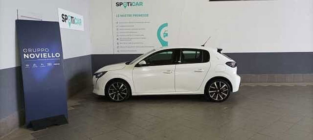 Peugeot 208 usata a Salerno (8)