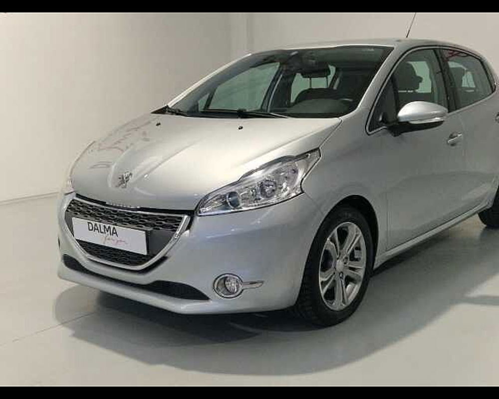 Peugeot 208 usata a Milano (11)