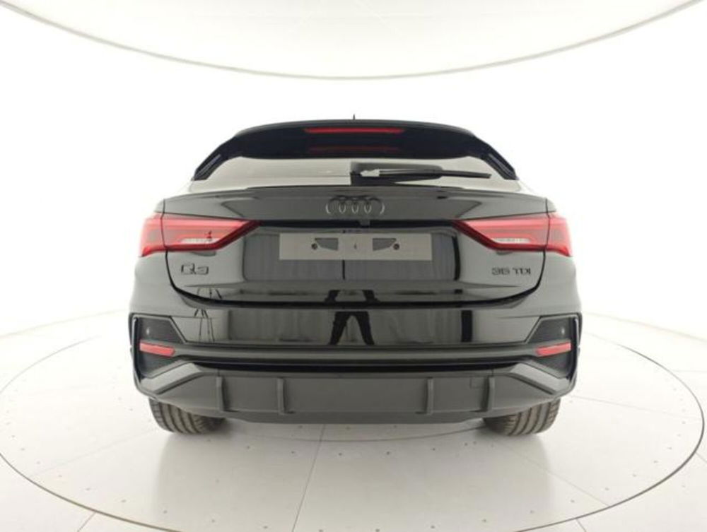 Audi Q3 Sportback nuova a Vicenza (2)