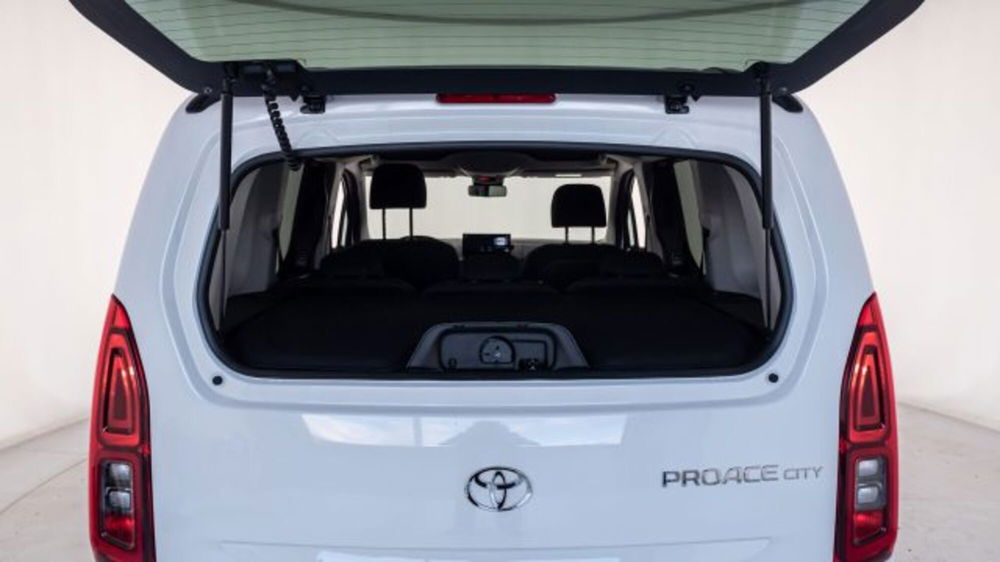 Toyota Proace City Verso nuova a Padova (11)