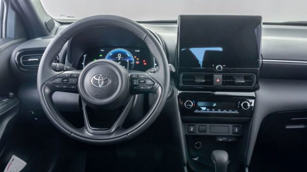 Toyota Yaris Cross nuova a Padova (9)