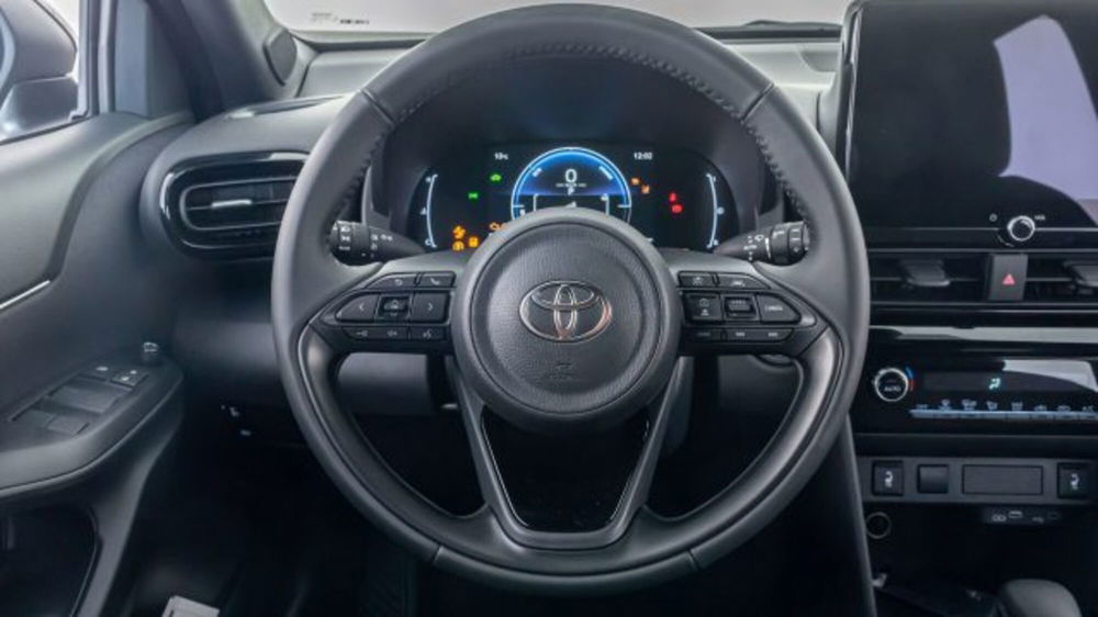 Toyota Yaris Cross nuova a Padova (14)