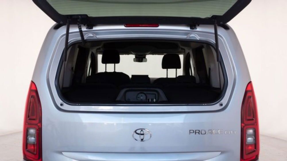 Toyota Proace City Verso nuova a Padova (12)