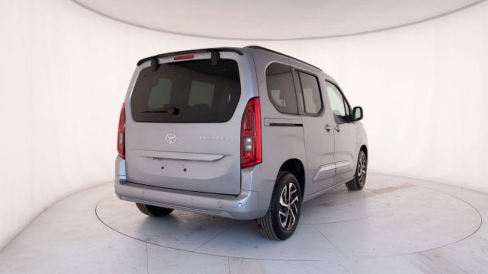 Toyota Proace City Verso nuova a Padova (5)