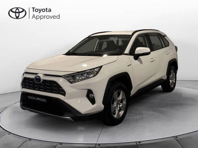 Toyota Rav4 vvt-ie h Active 2wd 218cv e-cvt del 2020 usata a Torino