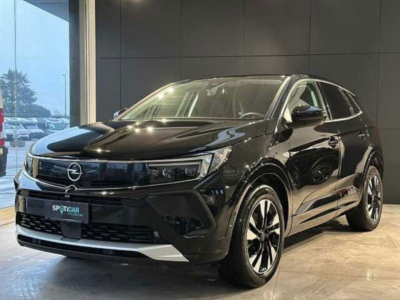 Opel Grandland 1.5 diesel Ecotec aut. Business Elegance  del 2022 usata a Venezia