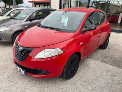 Lancia Ypsilon 1.2 69 CV 5 porte Elefantino  del 2015 usata a Macerata