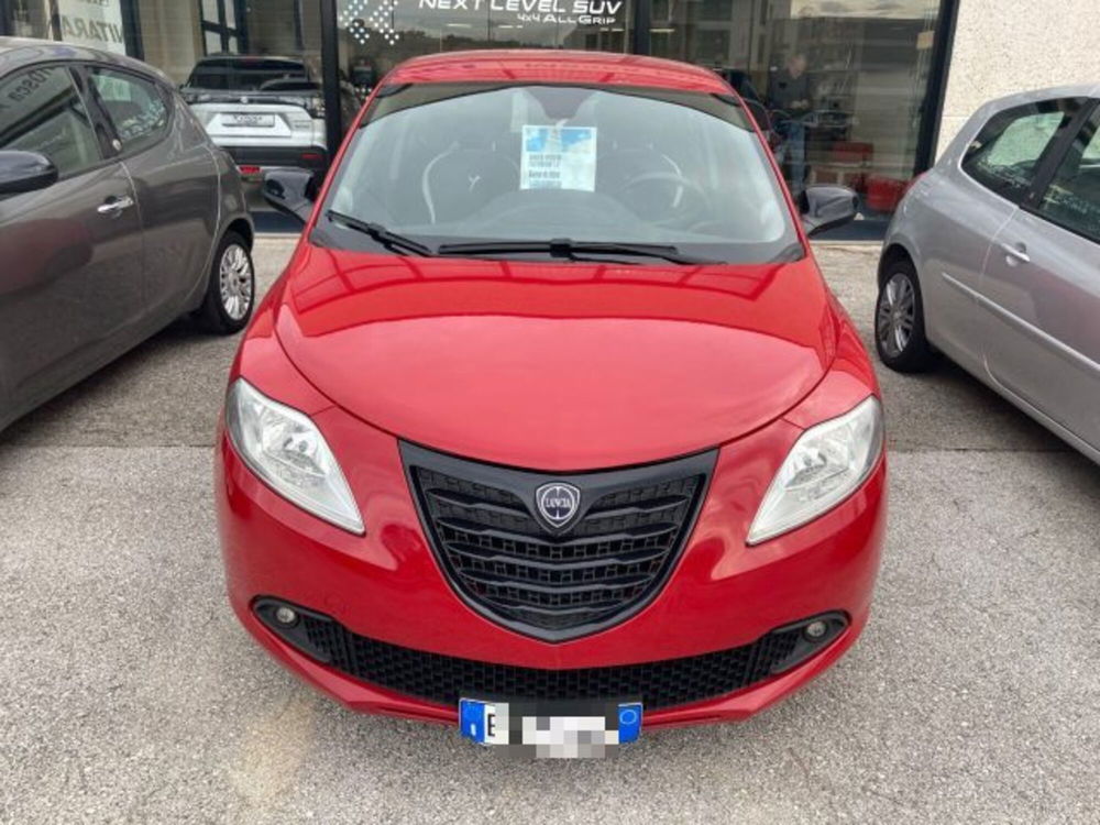 Lancia Ypsilon usata a Macerata (6)