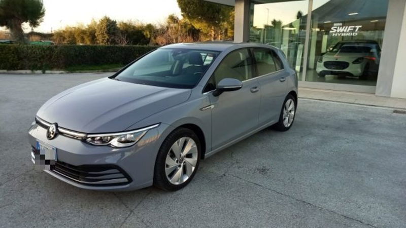 Volkswagen Golf 1.5 TGI DSG Style del 2020 usata a Macerata