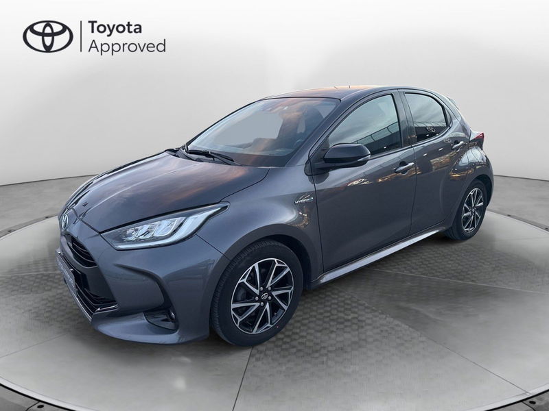 Toyota Yaris 1.5 Hybrid 5 porte Lounge del 2021 usata a Siracusa