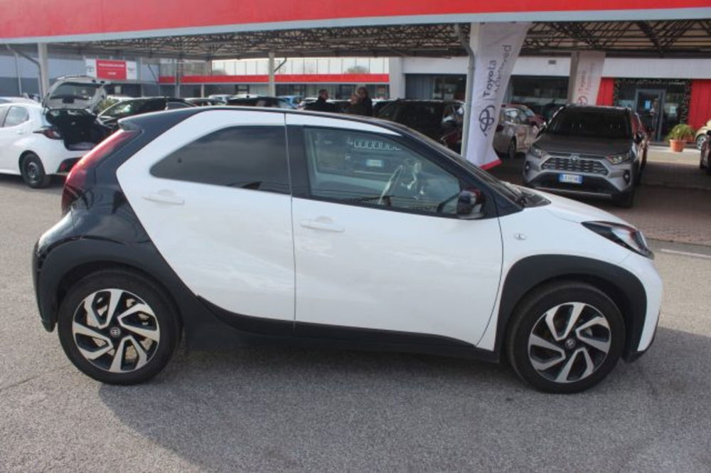 Toyota Aygo X usata a Roma (14)