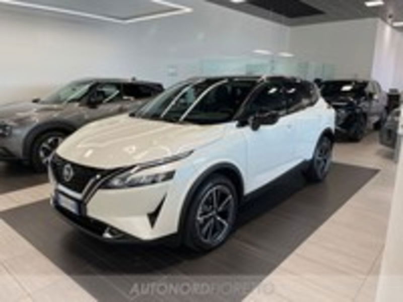 Nissan Qashqai 1.3 mhev Tekna+ 2wd 158cv xtronic del 2022 usata a Pordenone